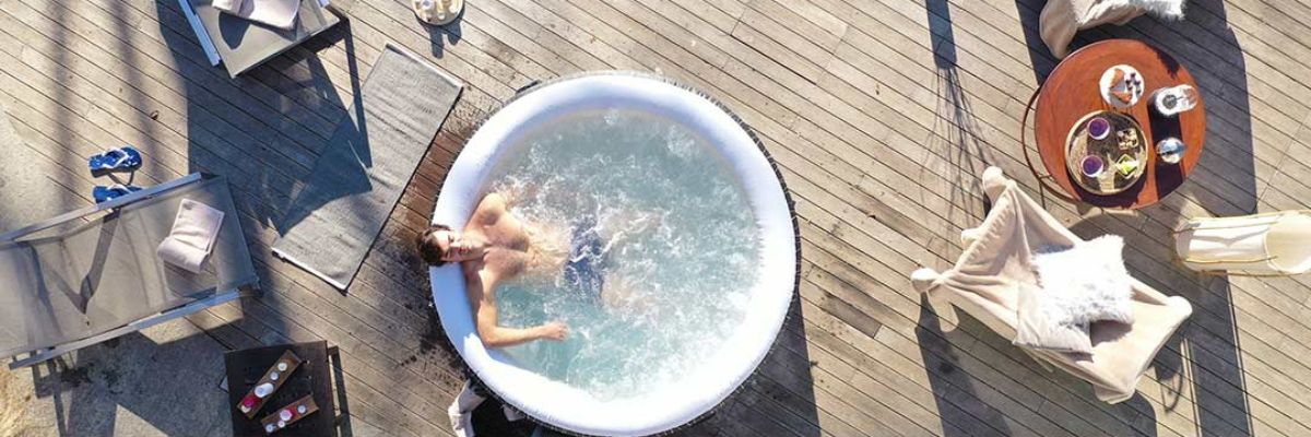 Tout savoir pour poser un spa gonflable sur une terrasse